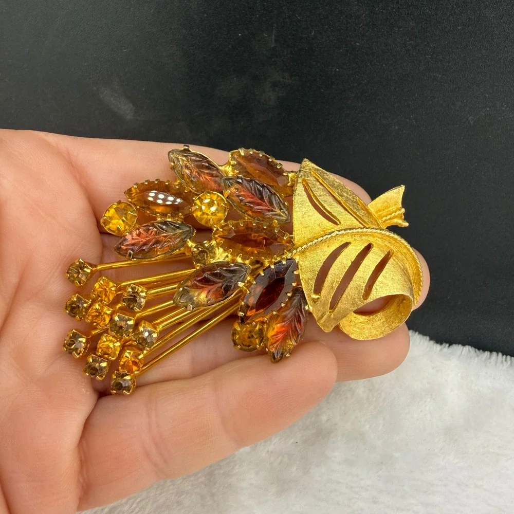 Vintage Rhinestone Brooch Gold Tone Orange Brown Rhinestone Leaf Spray Molded